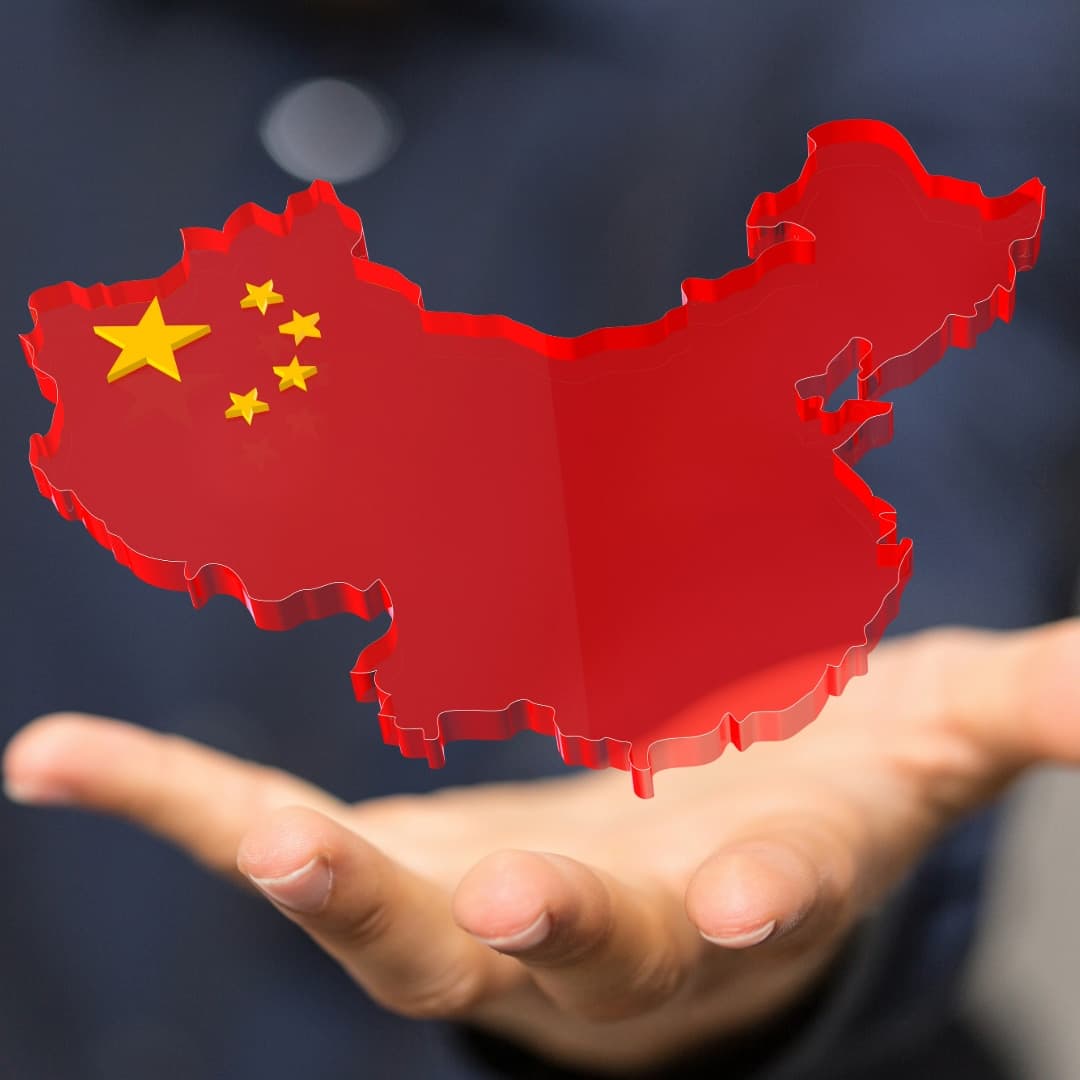 Contenedores en puerto de China listos para importar desde China a Chile